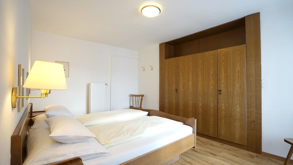Landhaus Frenes Apartments Seefeld in Tirol Habitación foto